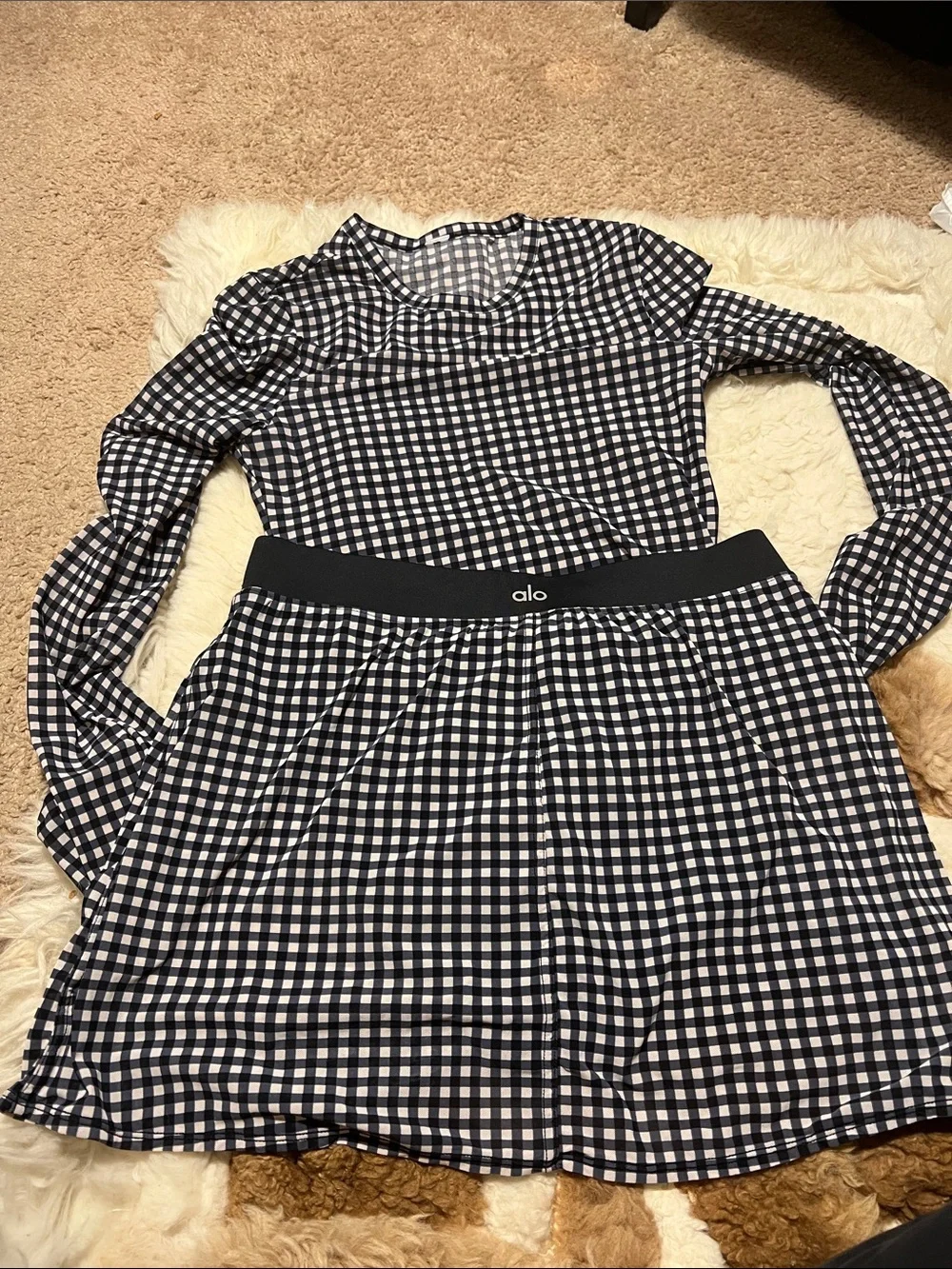 NWOT ALO MESH GINGHAM CROPPED LONG SLEEVE & MESH GINGHAM SKIRT (SET)